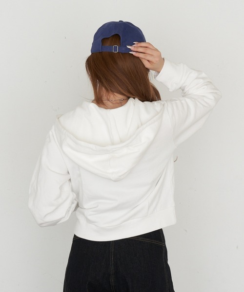 RAY CASSIN(レイカズン)の「ロゴパッチワークパーカー(パーカー・レディース・ホワイト系その他/ホワイト/ネイビー/グレー系その他2・FREE)」の13枚目の写真