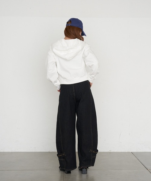 RAY CASSIN(レイカズン)の「ロゴパッチワークパーカー(パーカー・レディース・ホワイト系その他/ホワイト/ネイビー/グレー系その他2・FREE)」の16枚目の写真