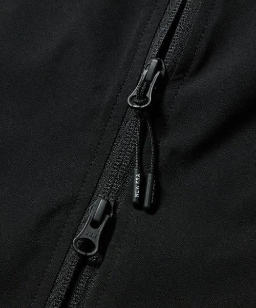 NEW ERA(ニューエラ)の「【NEW ERA】 ニューエラゴルフ Rain Jacket GF RAIN JKT STAND CL OUTLINE NE BLK(その他アウター・メンズ・ブラック・LARGE/MEDIUM/X-LARGE)」の5枚目の写真