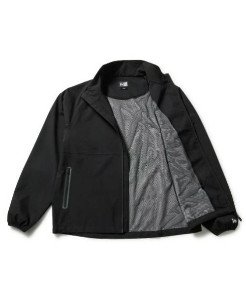 NEW ERA(ニューエラ)の「【NEW ERA】 ニューエラゴルフ Rain Jacket GF RAIN JKT STAND CL OUTLINE NE BLK(その他アウター・メンズ・ブラック・LARGE/MEDIUM/X-LARGE)」の2枚目の写真
