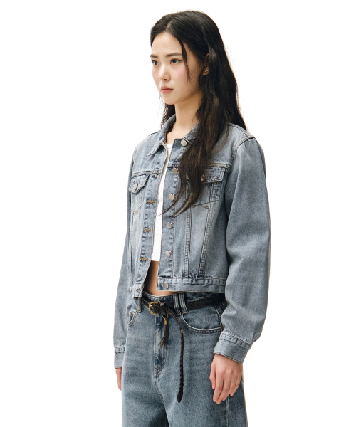DECET WOMEN(デケット ウーマン)の「Cropped Denim Jacket DCWJK002LIGHTBLUE(デニムジャケット・レディース・その他・SMALL/MEDIUM/LARGE)」の4枚目の写真
