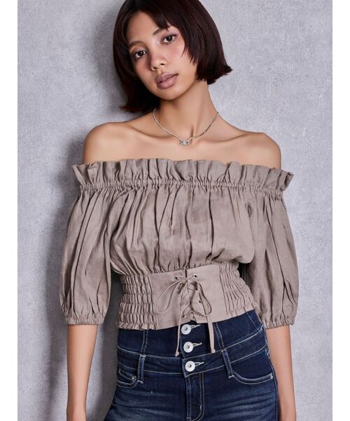 GYDA（ジェイダ）の「2WAYギャザーオフショルコルセットブラウス（シャツ/ブラウス・レディース・その他1/ベージュ/オフホワイト・FREE）」の3枚目の写真