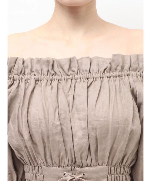 GYDA（ジェイダ）の「2WAYギャザーオフショルコルセットブラウス（シャツ/ブラウス・レディース・その他1/ベージュ/オフホワイト・FREE）」の9枚目の写真