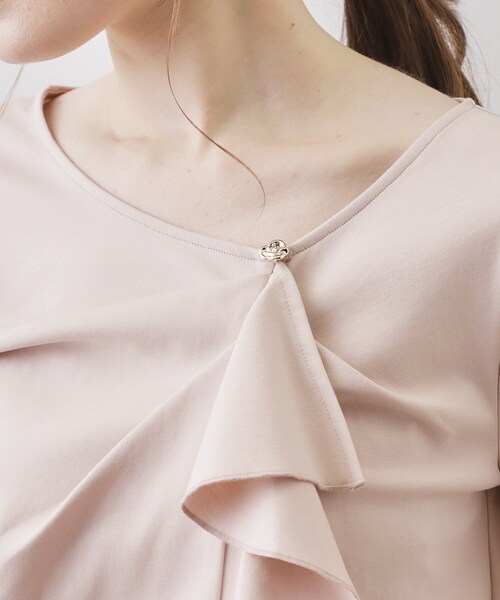 index（インデックス）の「アシメラッフルフリルトップス【洗濯機OK】（Tシャツ/カットソー・レディース・ネイビー/サンドベージュ/オフホワイト・36/42/40/38）」の8枚目の写真