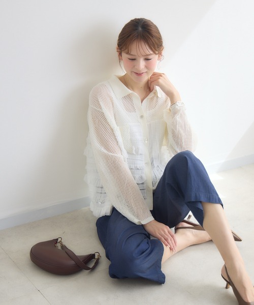 KATHARINE ROSS（キャサリンロス）の「【KATHARINE ROSS】メッシュフリルニットシャツ（シャツ/ブラウス・レディース・ホワイト/グレー・FREE）」の5枚目の写真