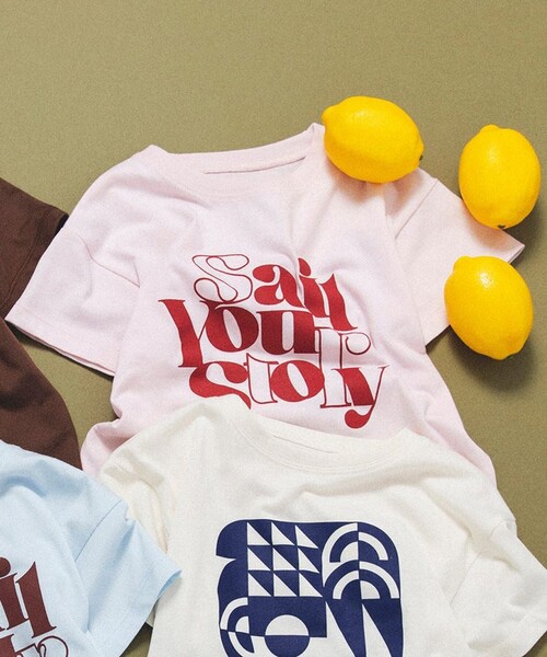 aBity select(アビティセレクト)の「【新色追加/aBity select./アビティセレクト】アソートロゴ半袖Tシャツ(Tシャツ/カットソー・キッズ・ブラウン/ライトピンク/アイボリー/サックスブルー/イエロー/カーキ/チャコールグレー/その他1・130/120/110/100/90)」の7枚目の写真