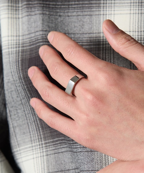 MAGASIN DE MODE Brew(マガジンデモードブリュー)の「【MAGASIN DE MODE Brew】Simple Rectangle Ring -STENLESS STEEL- ステンレス(リング・メンズ・シルバー・ 19/21/24)」の6枚目の写真