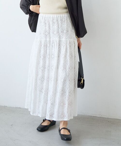 le.coeur blanc（ルクールブラン）の「レースギャザーキリカエスカート（スカート・レディース・オフホワイト/ブラック・38）」の4枚目の写真