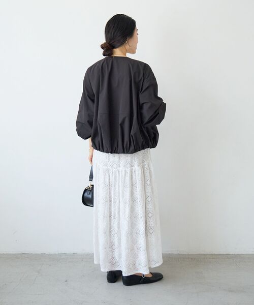 le.coeur blanc（ルクールブラン）の「レースギャザーキリカエスカート（スカート・レディース・オフホワイト/ブラック・38）」の16枚目の写真