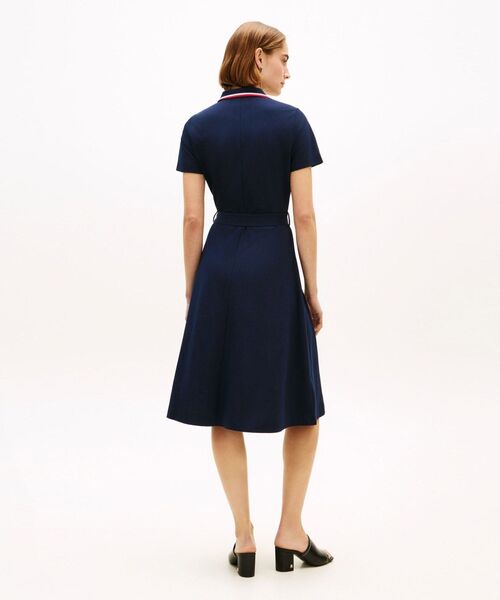 TOMMY HILFIGER(トミーヒルフィガー)の「ローブフィット&フレアポロミディショートスリーブワンピース(ワンピース・レディース・マルチ・MEDIUM/X-SMALL/SMALL)」の9枚目の写真
