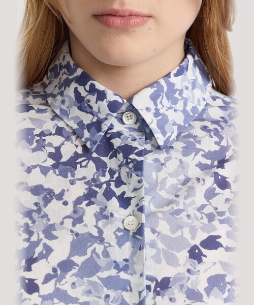 agnes b.（アニエスベー）の「フラワープリント コットン 長袖 ブラウス "Jasmine"（シャツ/ブラウス・レディース・ブルー系その他・36/38/40/42）」の4枚目の写真