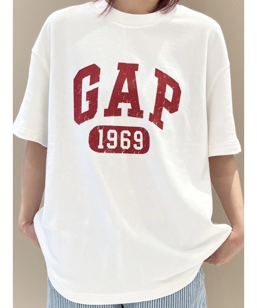 GAP(ギャップ)の「ヴィンテージソフト フレンチテリー GAPロゴ スウェットシャツ(スウェット・メンズ・ネイビー/グレー/オフホワイト・XS/S/M/L/XL)」の2枚目の写真