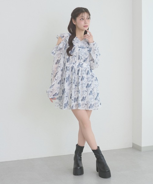 Ambre Neige(アンブルネージュ)の「ruffle design flower mini dress / ラッフルデザインハナガラミニワンンピース(ワンピース・レディース・オフホワイト/ブラック・FREE)」の11枚目の写真