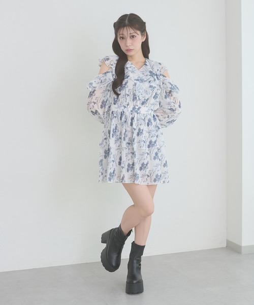 Ambre Neige(アンブルネージュ)の「ruffle design flower mini dress / ラッフルデザインハナガラミニワンンピース(ワンピース・レディース・オフホワイト/ブラック・FREE)」の12枚目の写真