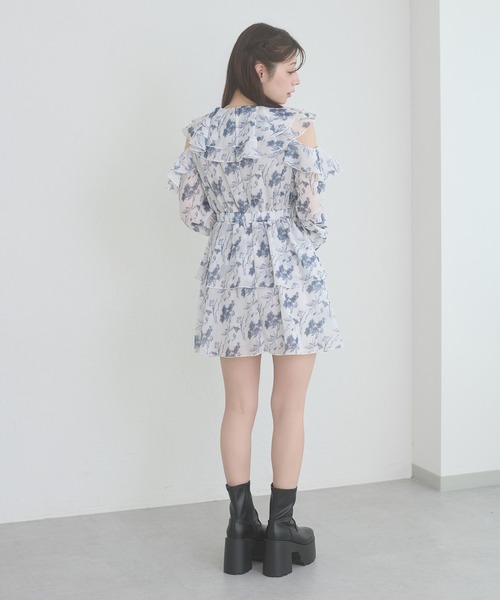 Ambre Neige(アンブルネージュ)の「ruffle design flower mini dress / ラッフルデザインハナガラミニワンンピース(ワンピース・レディース・オフホワイト/ブラック・FREE)」の14枚目の写真