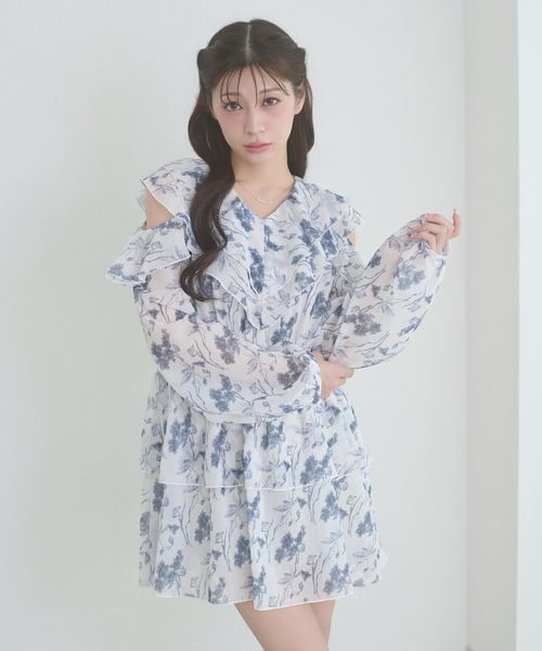 Ambre Neige(アンブルネージュ)の「ruffle design flower mini dress / ラッフルデザインハナガラミニワンンピース(ワンピース・レディース・オフホワイト/ブラック・FREE)」の5枚目の写真