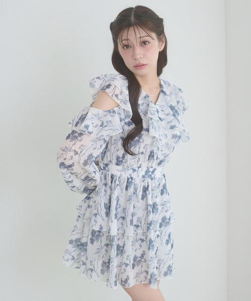 Ambre Neige(アンブルネージュ)の「ruffle design flower mini dress / ラッフルデザインハナガラミニワンンピース(ワンピース・レディース・オフホワイト/ブラック・FREE)」の7枚目の写真