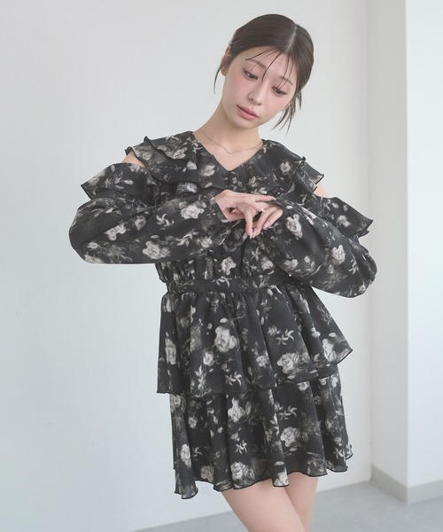 Ambre Neige(アンブルネージュ)の「ruffle design flower mini dress / ラッフルデザインハナガラミニワンンピース(ワンピース・レディース・オフホワイト/ブラック・FREE)」の16枚目の写真