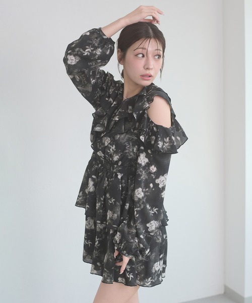 Ambre Neige(アンブルネージュ)の「ruffle design flower mini dress / ラッフルデザインハナガラミニワンンピース(ワンピース・レディース・オフホワイト/ブラック・FREE)」の18枚目の写真