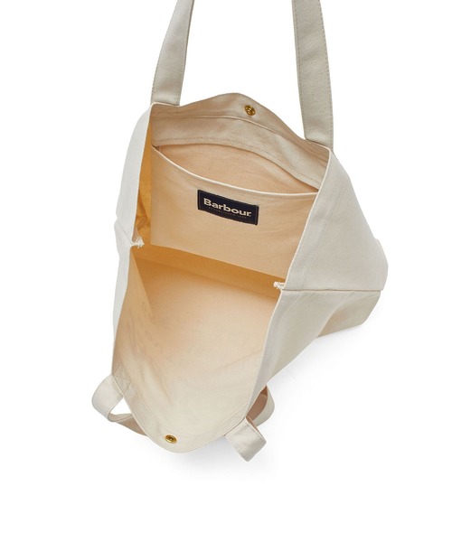 Barbour(バブアー)の「(BARBOUR)SCRIPT TOTE BAG(トートバッグ・レディース・ホワイト・ONE SIZE)」の2枚目の写真