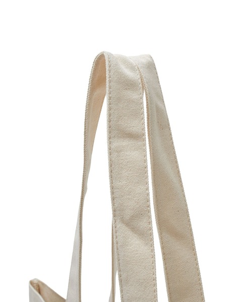 Barbour(バブアー)の「(BARBOUR)SCRIPT TOTE BAG(トートバッグ・レディース・ホワイト・ONE SIZE)」の4枚目の写真