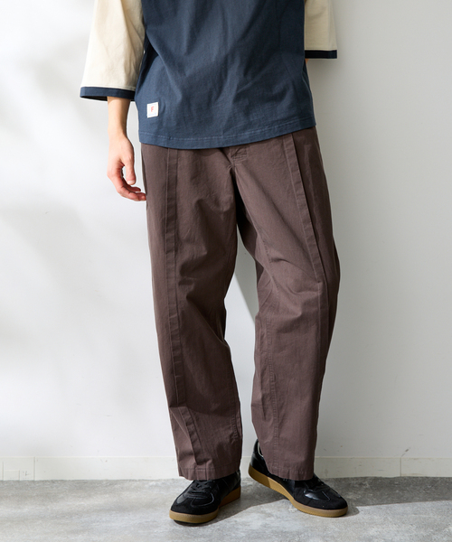 B.C STOCK（ベーセーストック）の「Twill tuck PT（その他パンツ・メンズ・ホワイト/エメラルドブルー/チャコールグレー・FREE）」の5枚目の写真