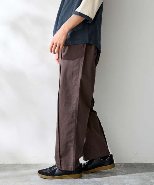 B.C STOCK（ベーセーストック）の「Twill tuck PT（その他パンツ・メンズ・ホワイト/エメラルドブルー/チャコールグレー・FREE）」の6枚目の写真