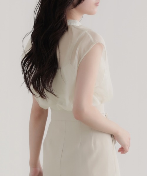 nouvellemoi(ヌーベルモイ)の「ノースリーブシアーブラウス(シャツ/ブラウス・レディース・ホワイト/ブラック/グレイッシュベージュ・FREE)」の14枚目の写真