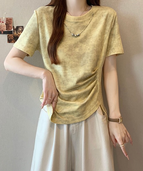 2ly2(トゥーリートゥー)の「タイダイ風デザイン ドレープトップス(Tシャツ/カットソー・レディース・アイボリー/ブルー/イエロー/グレー・FREE)」の15枚目の写真