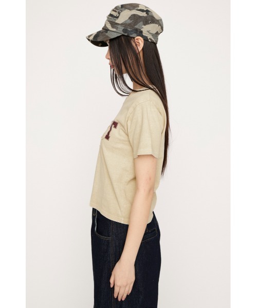 SLY（スライ）の「【SNSで話題！】LOGO ON PATCH T/SH ロゴオンパッチティーシャツ 春服 夏服（Tシャツ/カットソー・レディース・ライトイエロー/ライトピンク/ライトブラック/ネイビー・FREE）」の17枚目の写真