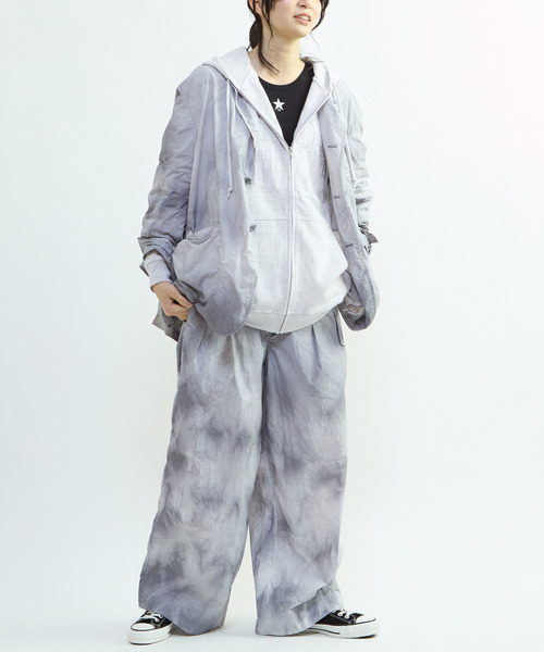 CONVERSE TOKYO(コンバーストウキョウ)の「PATCHWORK LOGO ZIP HOODIE(パーカー・レディース・ネイビー/ライトグレー/ブラック・SMALL/MEDIUM)」の9枚目の写真