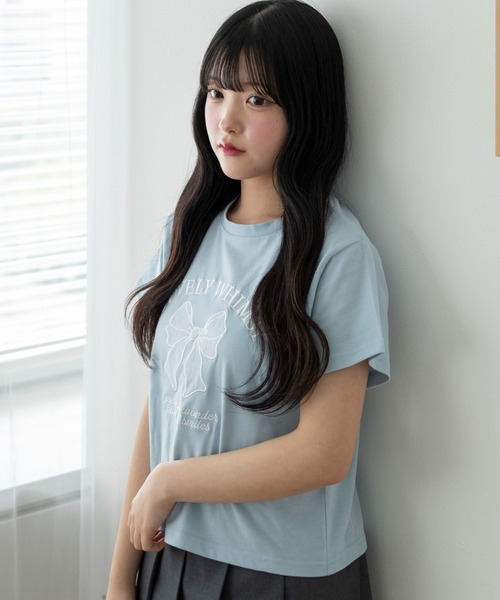 WEGO(ウィゴー)の「WEGO/【26春夏新作】リボンアップリケT(Tシャツ/カットソー・レディース・サックスブルー/ホワイト・FREE)」の1枚目の写真