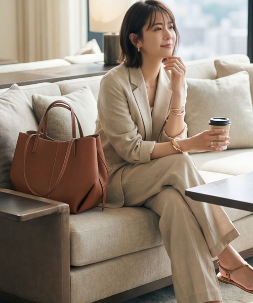 STYLE DELI（スタイルデリ）の「【DELI by】ニュアンスフォルムレザートート（トートバッグ・レディース・キャメル/ベージュ/ブラック・FREE）」の7枚目の写真