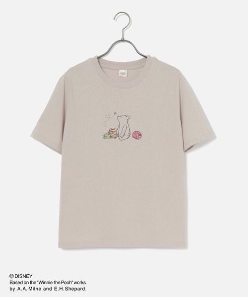 Honeys(ハニーズ)の「【UVカット】プーさん/半袖Tシャツ(Tシャツ/カットソー・レディース・オフホワイト/ブラック/ネイビー/ベージュ/ピンク・L/LL/M/S)」の22枚目の写真
