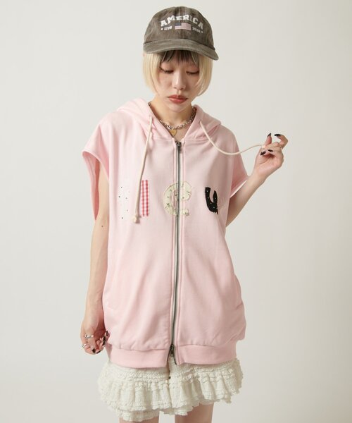 w closet（ダブルクローゼット）の「ノースリパッチワークパーカー（パーカー・レディース・オフホワイト/アイボリー/ネイビー/ピンク・FREE）」の4枚目の写真