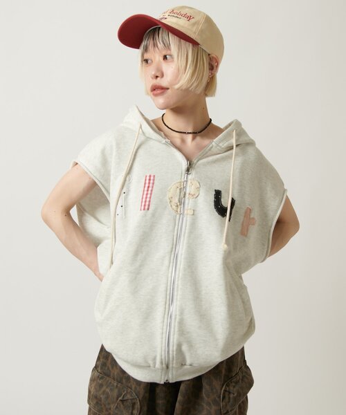 w closet（ダブルクローゼット）の「ノースリパッチワークパーカー（パーカー・レディース・オフホワイト/アイボリー/ネイビー/ピンク・FREE）」の2枚目の写真