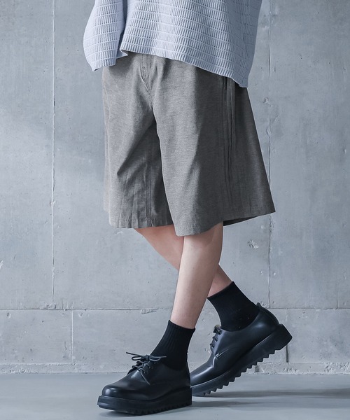 MDR(エムディアール)の「サイドプリーツオックスハーフパンツ【セットアップ対応】(その他パンツ・メンズ・ブルー/ブラック・L/M)」の2枚目の写真