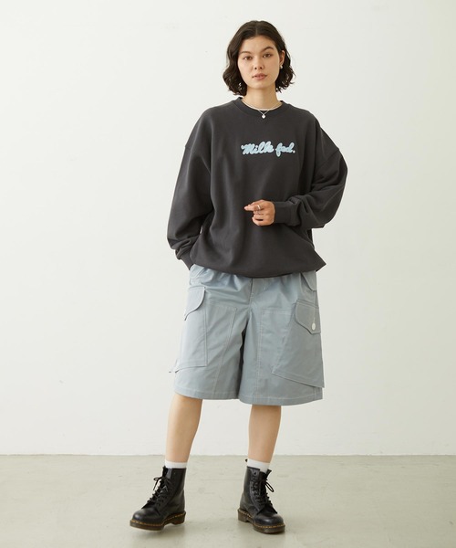MILKFED.(ミルクフェド)の「ICING LOGO SAGARA WIDE CREW SWEAT TOP(スウェット・レディース・ピンク/チャコール/オフホワイト・M/L)」の20枚目の写真