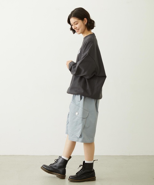 MILKFED.(ミルクフェド)の「ICING LOGO SAGARA WIDE CREW SWEAT TOP(スウェット・レディース・ピンク/チャコール/オフホワイト・M/L)」の21枚目の写真