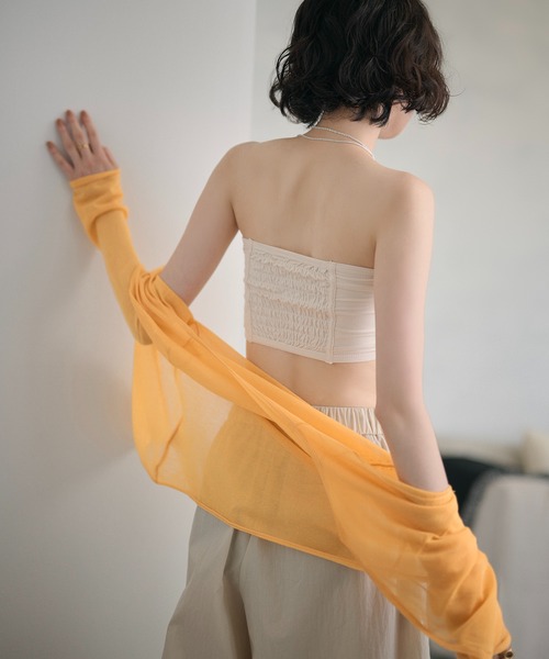 LAULEN(ローレン)の「back shirring cup In bandeau /バックシャーリングカップインベアトップ(チューブトップ・レディース・アイボリー/ブラック・FREE)」の2枚目の写真