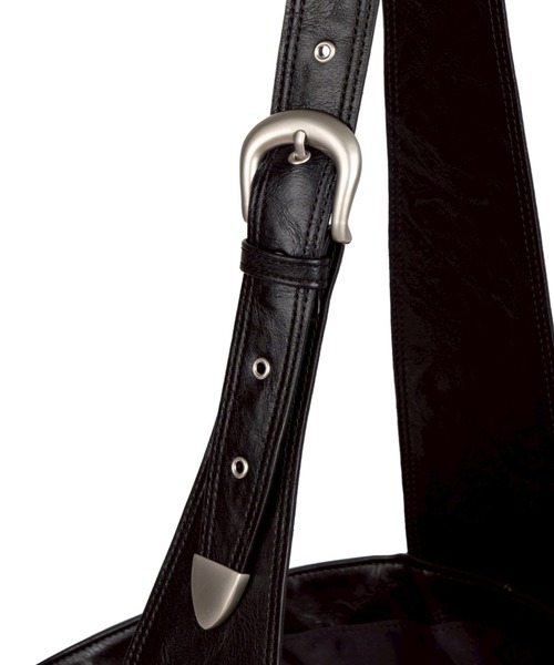 Never mind the XU / Chikashitsu+(ネバーマインド ザ エックスユー / チカシツプラス)の「【HAH ARCHIVE】HH Belted Bag 2-Way / 【ハーアーカイブ】HHベルテッドバッグ2ウェイワンショルダーバッグ(ショルダーバッグ・メンズ・ブラウン/ブラック・ONE SIZE)」の6枚目の写真
