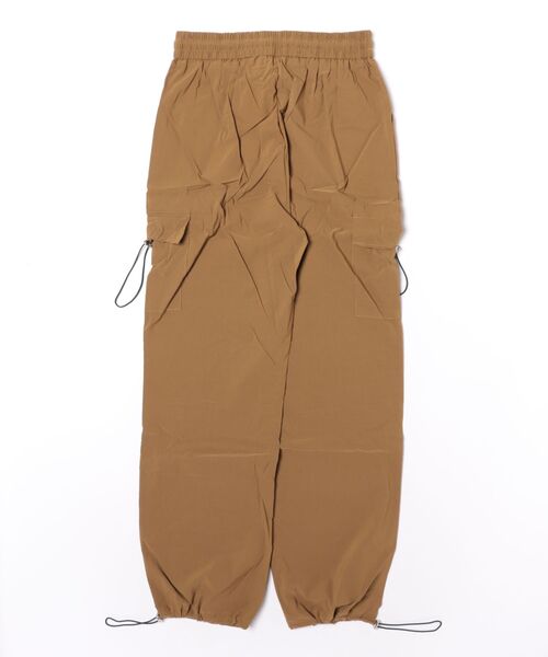 GORGE(ゴージ)の「ナイロンストレッチカーゴパンツ(カーゴパンツ・レディース・キャメル/アイボリー/カーキ・F)」の18枚目の写真