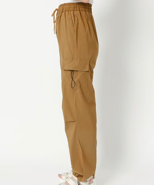 GORGE(ゴージ)の「ナイロンストレッチカーゴパンツ(カーゴパンツ・レディース・キャメル/アイボリー/カーキ・F)」の5枚目の写真