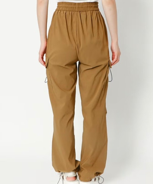 GORGE(ゴージ)の「ナイロンストレッチカーゴパンツ(カーゴパンツ・レディース・キャメル/アイボリー/カーキ・F)」の6枚目の写真