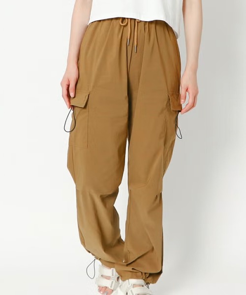 GORGE(ゴージ)の「ナイロンストレッチカーゴパンツ(カーゴパンツ・レディース・キャメル/アイボリー/カーキ・F)」の16枚目の写真