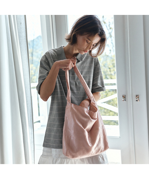 VANONE ATELIER(バノンアトリエ)の「B3023 フレームアークバッグ_Pink(ショルダーバッグ・レディース・PINK・ONE)」の1枚目の写真