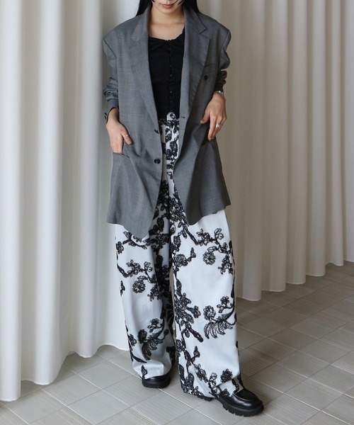 Ameri(アメリ)の「DEFORMATION TACK HOUNDSTOOTH JACKET(テーラードジャケット・レディース・グレー・MEDIUM/SMALL)」の4枚目の写真