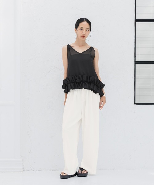 HEREIAM(ヘレイアム)の「【HEREIAM】サイドスタッズラインパンツ(その他パンツ・レディース・ブラック/ホワイト/チャコール・MEDIUM/SMALL)」の5枚目の写真
