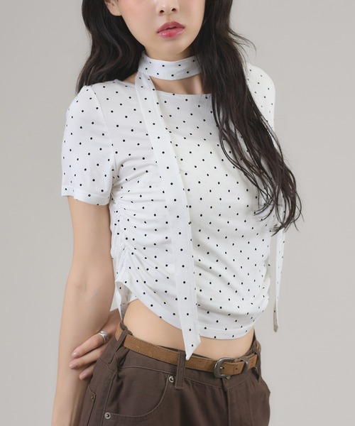 apres jour mignon(アプレジュールミニョン)の「タイ付きドットTシャツ(Tシャツ/カットソー・レディース・ブラウン系その他/オフホワイト/ブラック・LARGE/フリー)」の1枚目の写真