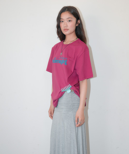 HOMEBODY THINGS(ホームバディ ティングズ)の「Homegirl Graphic Tee (BURGUNDY)(Tシャツ/カットソー・レディース・その他・FREE)」の3枚目の写真